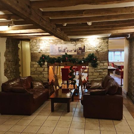 The Tally Ho Hotel - B&B Bicester Esterno foto