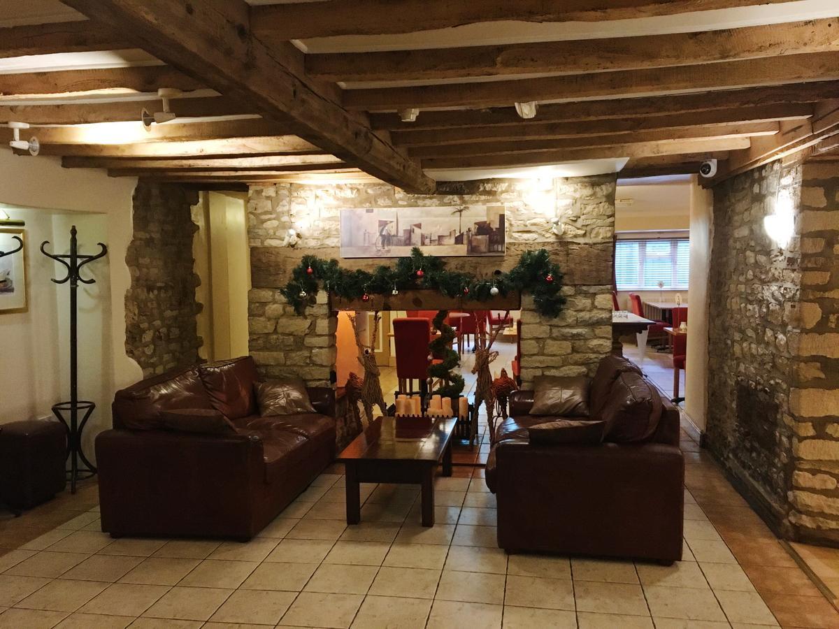 The Tally Ho Hotel - B&B Bicester Esterno foto