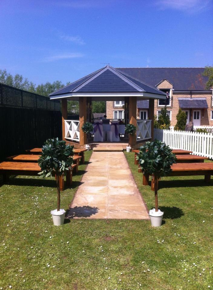 The Tally Ho Hotel - B&B Bicester Esterno foto